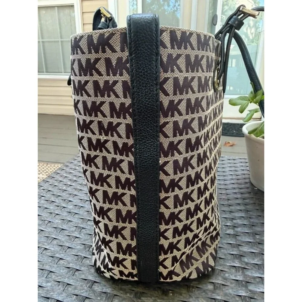 Michael Kors Signature Jacquard Tote Bag - Black & Beige
